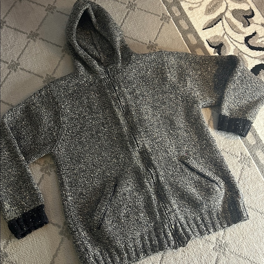 Fisherman Out of Ireland Cozy Wool Hooded Zip-Up Cardigan Sweater